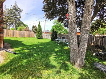 For Lease - 28 Benfer Road Unit# Main, Richmond Hill, Ontario - Photo 4