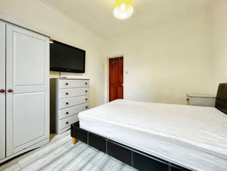 1 bed maisonette to rent in London Road, Colnbrook, SL3 - Photo 4