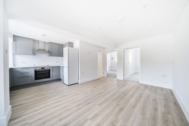 2 bedroom apartment to rent - Photo 1