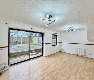 4 bedroom semi-detached house to rent - Photo 1