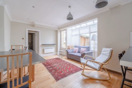 1 Bed Flat, Gloucester Terrace, W2 - Photo 3