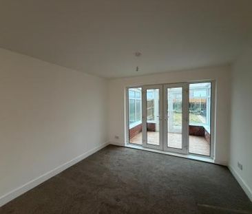 3 bedroom Terraced House To Let - Photo 1