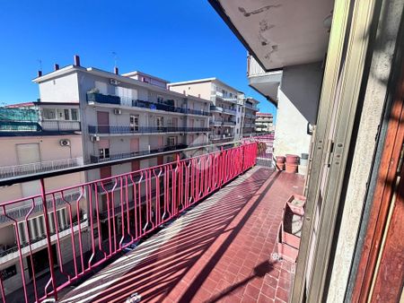 5 locali in affitto - Photo 3