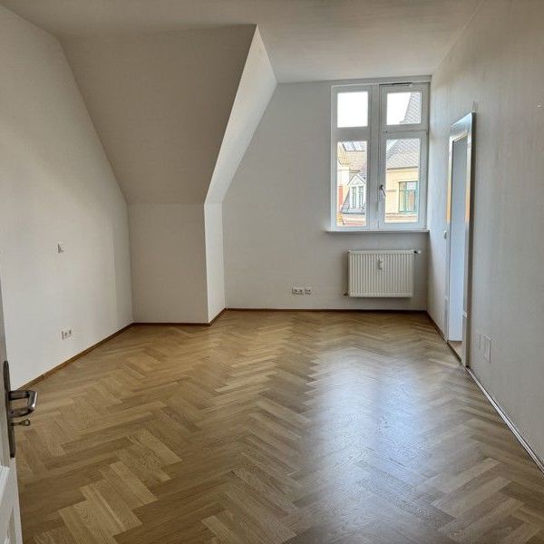 Feuerbachstraße/ Waldstraßenviertel! 5 Raum Wohnung mit Dachterrasse - Photo 1