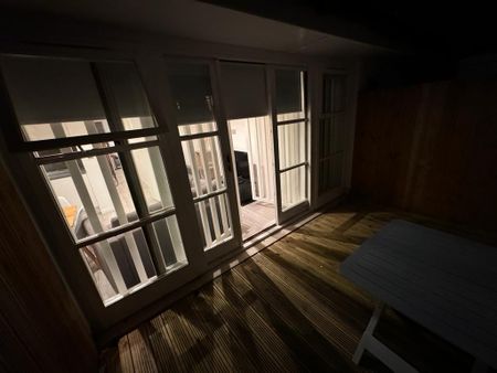 2 Bed Flat, Wimbledon, SW19 - Photo 3