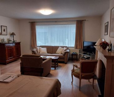 TE HUUR: Gelijkvloers appartement met 2 slaapkamers en autostaanpla... - Photo 3