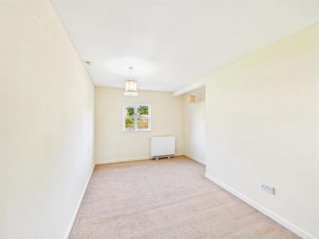 3 bedroom end of terrace house to rent - Photo 4