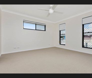 Ideal Family Home - Photo 5