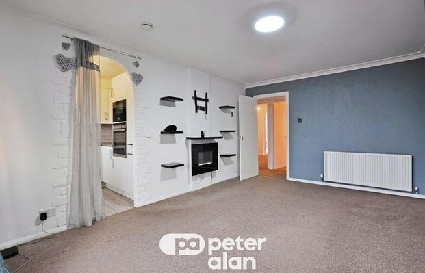 2 bedroom bungalow to rent - Photo 1