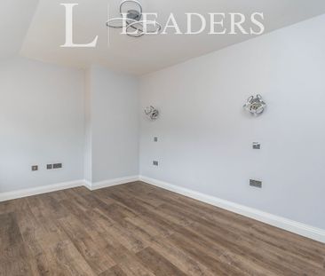 2 bedroom bungalow to rent Carlton House, Ringwood Road, Woodlands,... - Photo 2