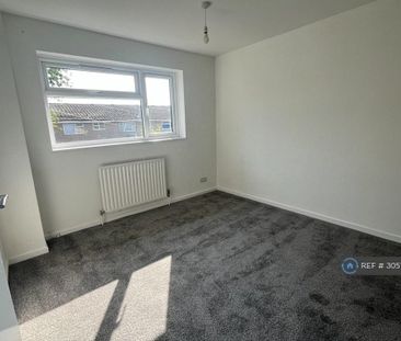3 bedroom semi-detached house to rent - Photo 6