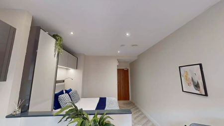 Gold Studio - Photo 4