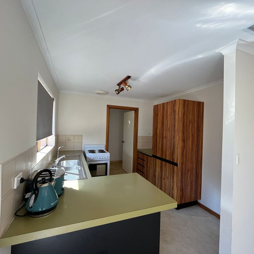 Homely 3 Bedroom Property - Photo 1