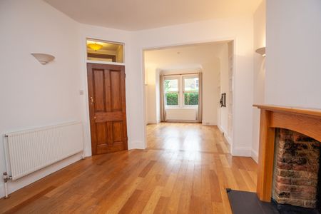 3 Bed End Terrace, Upland Road, SE22 - Photo 2