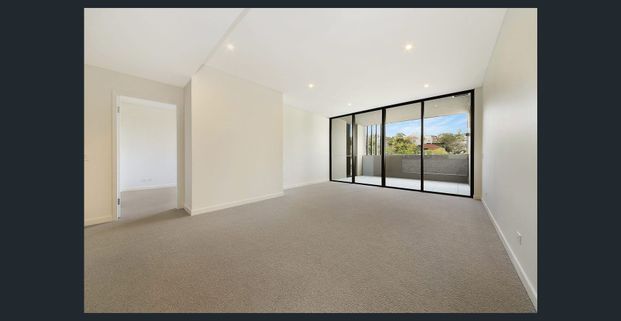 Generous Layout | Double Balconies | North East | 114 m2 - Photo 1