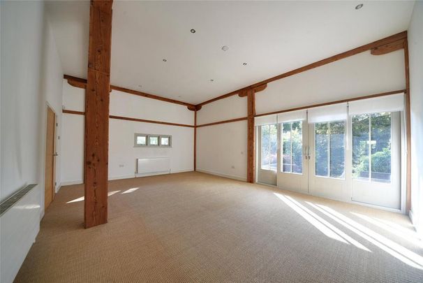 2 bedroom end of terrace house to rent - Photo 1