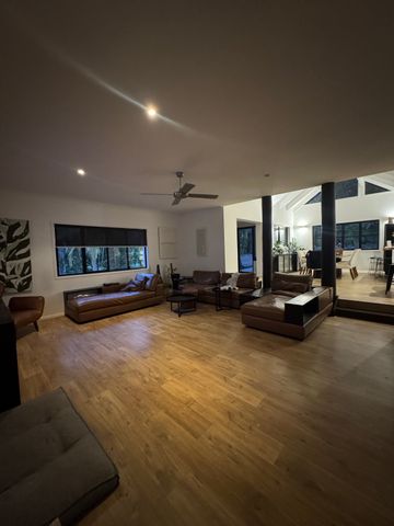 Doonan - Photo 5