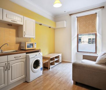 1 Bedroom Property To Rent - Photo 4