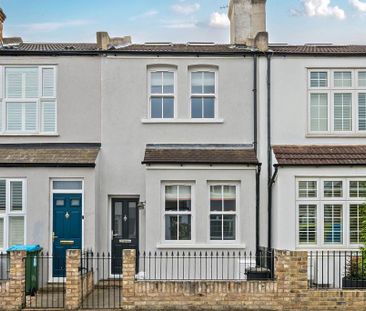 3 bedroom terraced house to rent - Photo 3