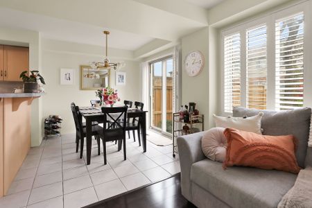 For Lease - 19 Beech Street, Grimsby, Ontario - Photo 5