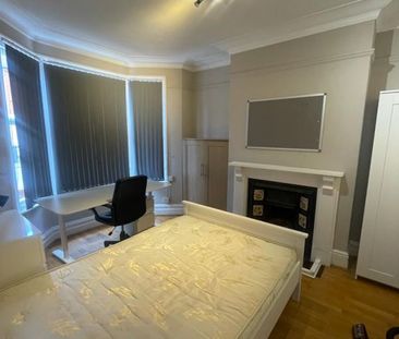 20 Arthur Street - Brand New Kitchen & Great LocationLoughborough - Photo 3