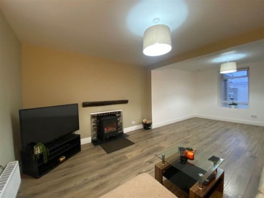 3 Woodview Terrace, Main Street, Stranorlar, County Donegal - Photo 1