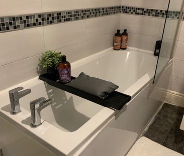 Room in a Shared House, Sheffield, S5 - Photo 2