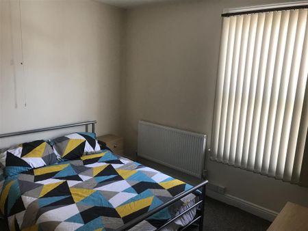 3 bedroom house to rent - Photo 3