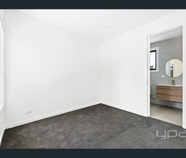 3/5 Homewood Court, Meadow Heights, Vic 3048 - Photo 6