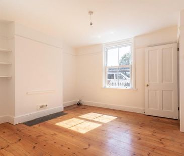 2 bedroom house to rent - Photo 2