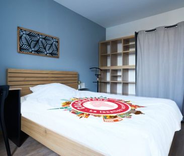 ST PIERRE LES DAMES Roommate 4 Bedrooms at Reims - Photo 4