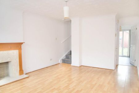 2 bedroom terraced house to rent - Photo 2