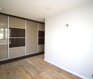 3 bedroom detached house to rent - Photo 3