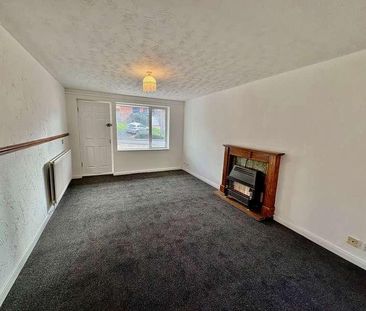 Gayfield Avenue, Brierley Hill, DY5 - Photo 2