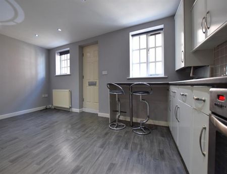 2 Bedroom Terraced To Let - Photo 3
