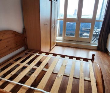 London Road - Photo 2