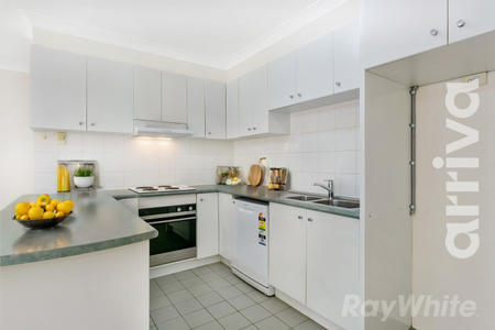 Sun-Drenched 2 Bedroom Apartment at ARRIVA Camperdown! - Photo 3