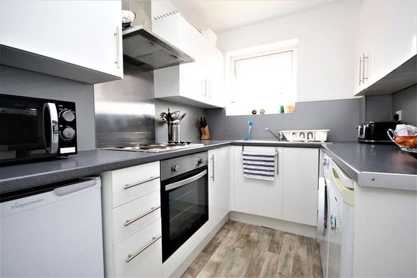 2 bedroom apartment to rent - Photo 1