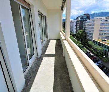 Appartement duplex en attique de 4,5 pièces avec terrasse et balcon... - Photo 2