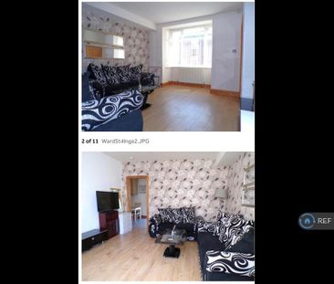 3 bedroom end of terrace house to rent - Photo 3