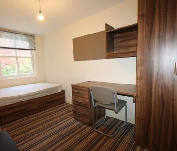 6 bedroom flat to rent - Photo 5