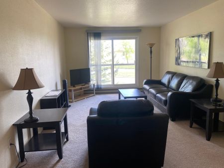 Sandalwood – 2 Bedroom Furnished - Photo 2