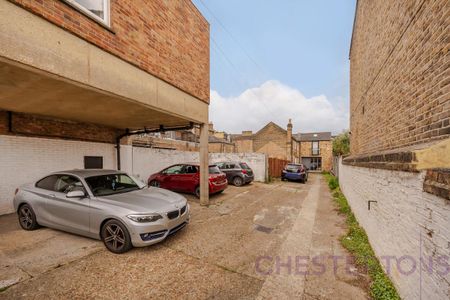 2 bedroom house in Lewisham - Photo 4