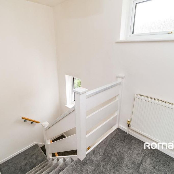 2 bedroom terraced house to rent - Photo 1