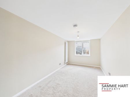 1 bed studio flat to rent in Vardon Road, Stevenage, SG1 - Photo 3