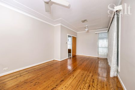 12 Lucas Crescent, Adamstown Heights NSW 2289 - House For Rent | Domain - Photo 4