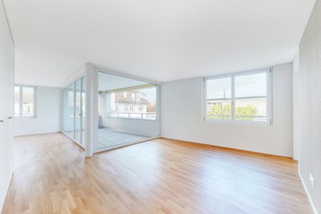 MODERNE WOHNUNG IM ZENTRUM - ERSTE MONATSMIETE MIETZINSFREI - Foto 2