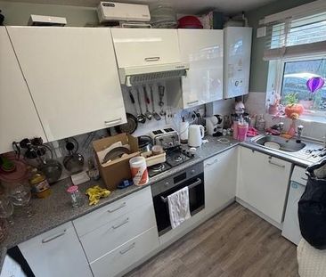 2 bedroom terraced house to rent - Photo 4