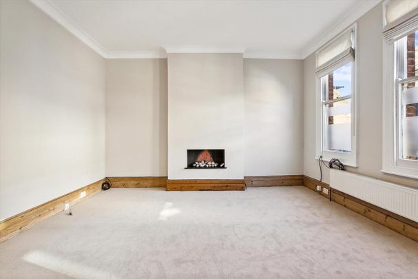 3 bedroom maisonette to rent - Photo 1