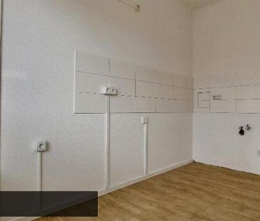 Einbauküche, große 3 Zimmer, Balkon, frisch saniert, Aufzug - Foto 1